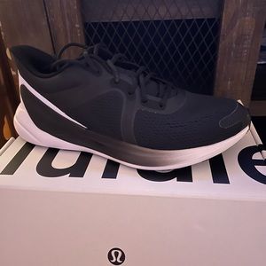 BRAND NEW: Lululemon Blissfeel Running Shoe